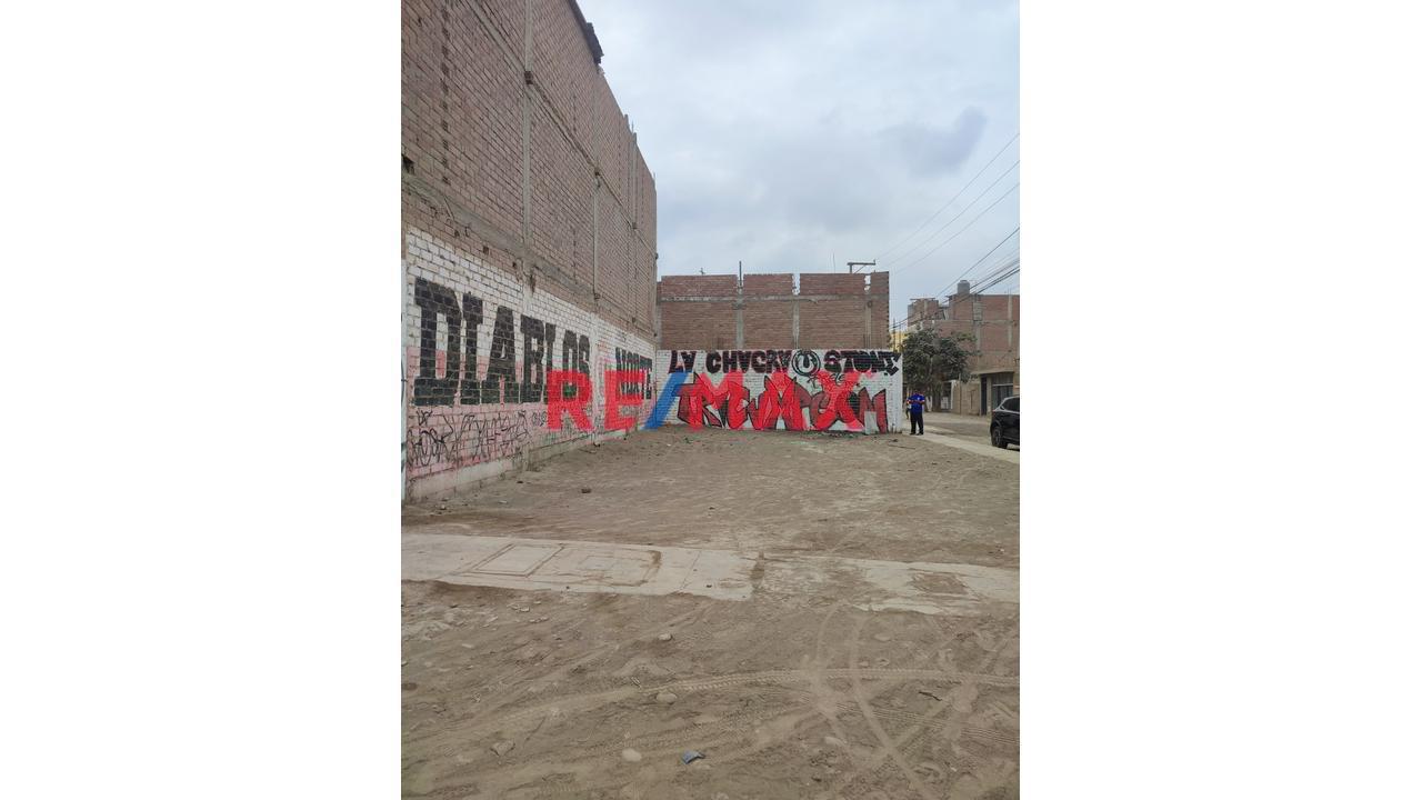 ¡Venta De Terreno Exclusivo En Esquina En Carabayllo - Urb. La Arboleda! - 1