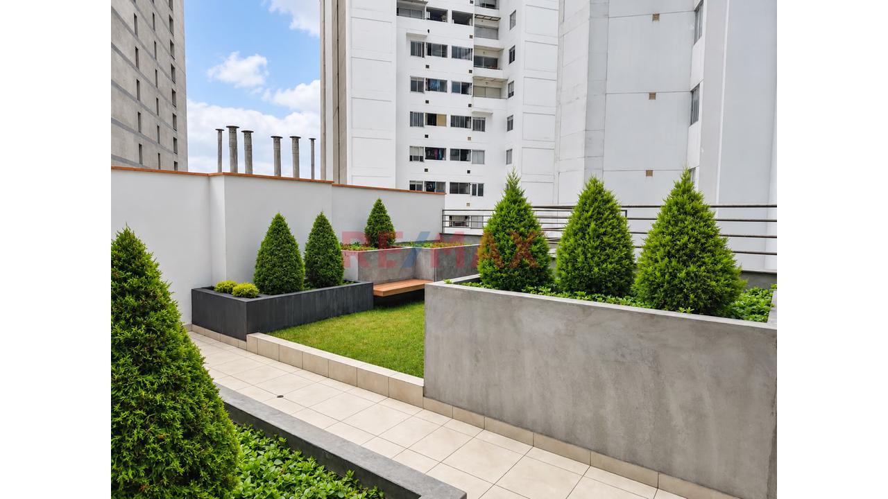 Alquiler De Departamento En Jesús María | 2 Dormitorios + Estudio Amplio + Cochera - 11