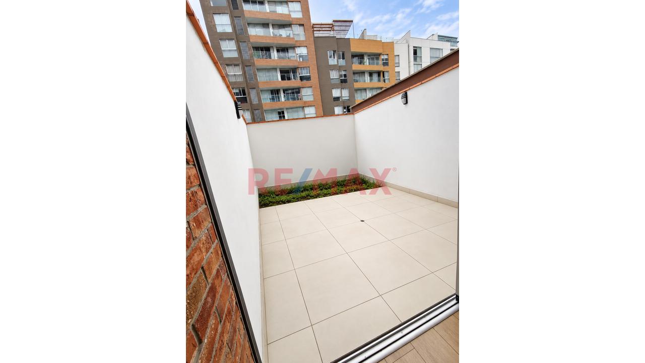 Alquiler De Departamento En Jesús María | 2 Dormitorios + Estudio Amplio + Cochera - 18