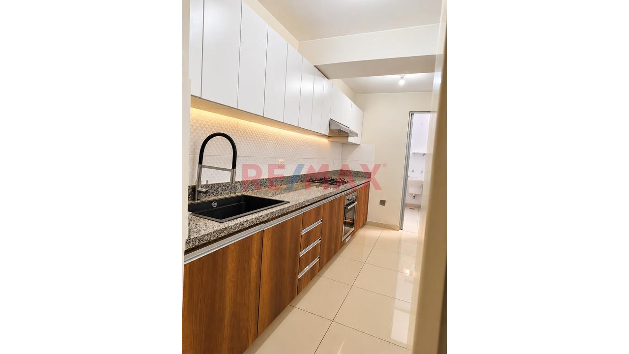 Alquiler De Departamento En Jesús María | 2 Dormitorios + Estudio Amplio + Cochera - 7