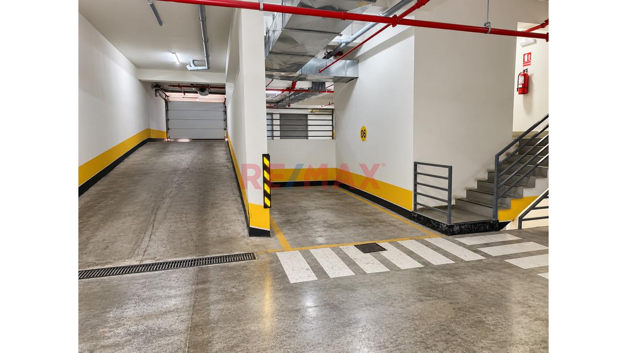 Alquiler De Departamento En Jesús María | 2 Dormitorios + Estudio Amplio + Cochera - 16