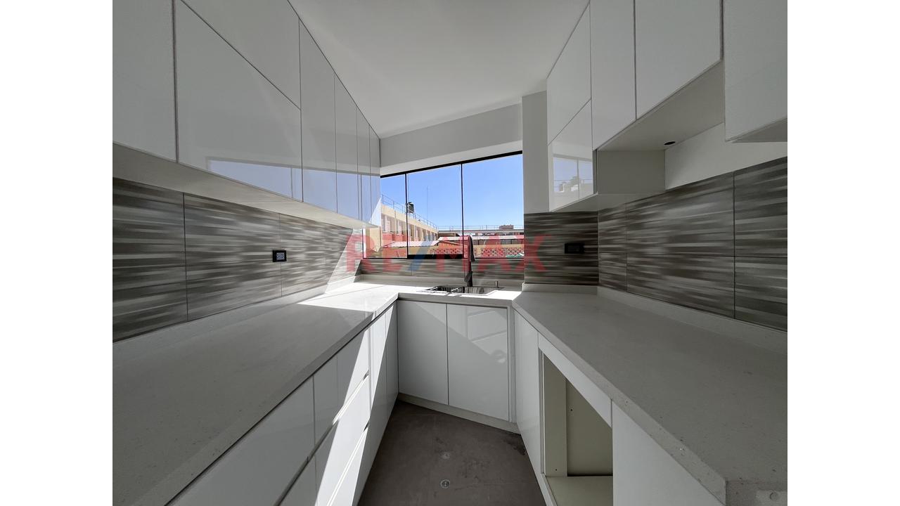 Venta De Depa En 2Do Piso En El Corazón De Yanahuara-Excelente Zona — foto 7