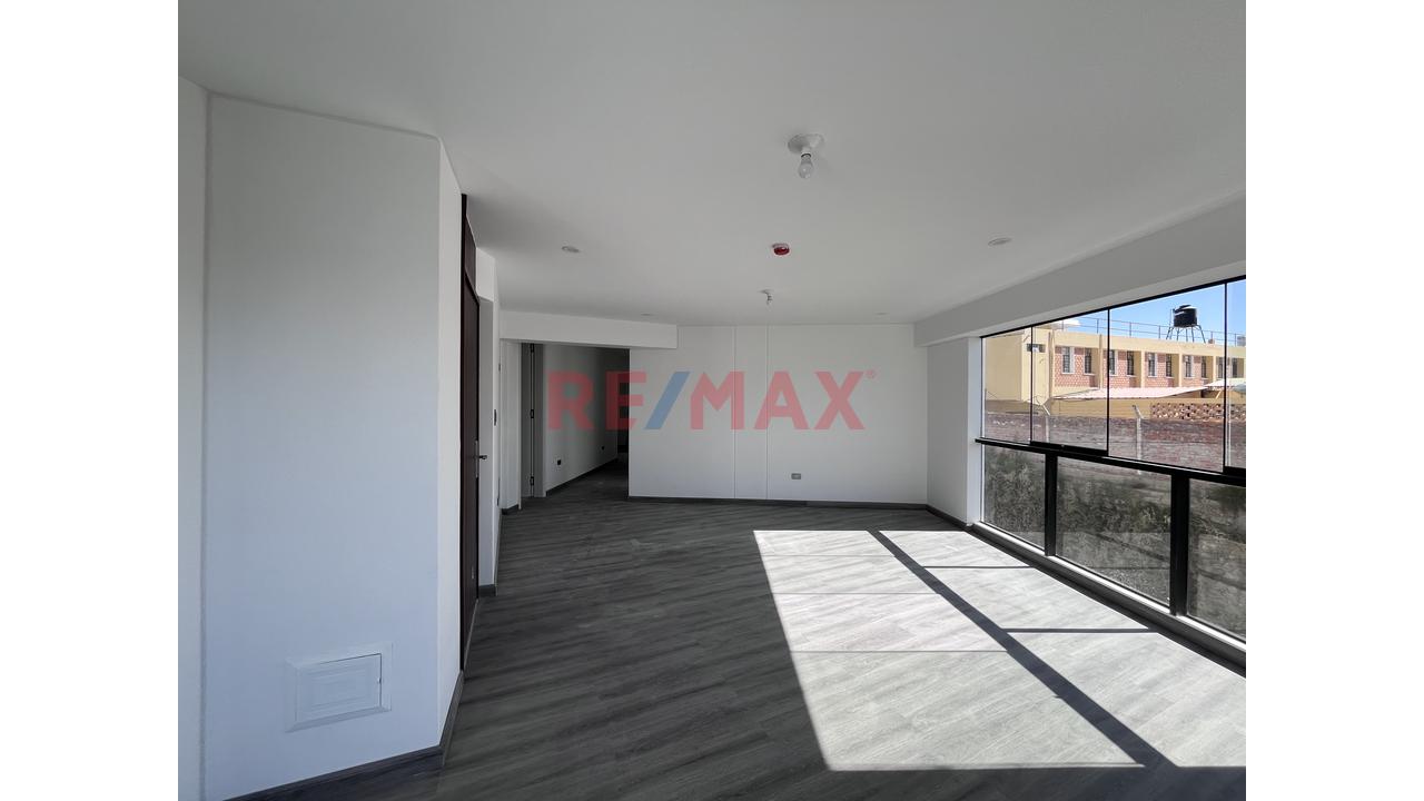 Venta De Depa En 2Do Piso En El Corazón De Yanahuara-Excelente Zona — foto 4