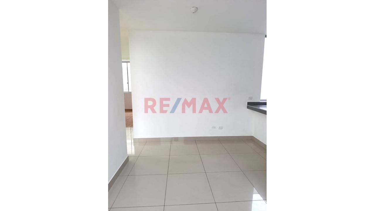 🏡 Alquiler En Sjl | 58.66 M² | 3 Habitaciones, 1 Baño, Cocina Abierta, Área Común Con Parrilla Y Tendal | 5.º Piso | A 4 Cuadras De La Estación Santa Rosa | S/ 1,000 — foto 5