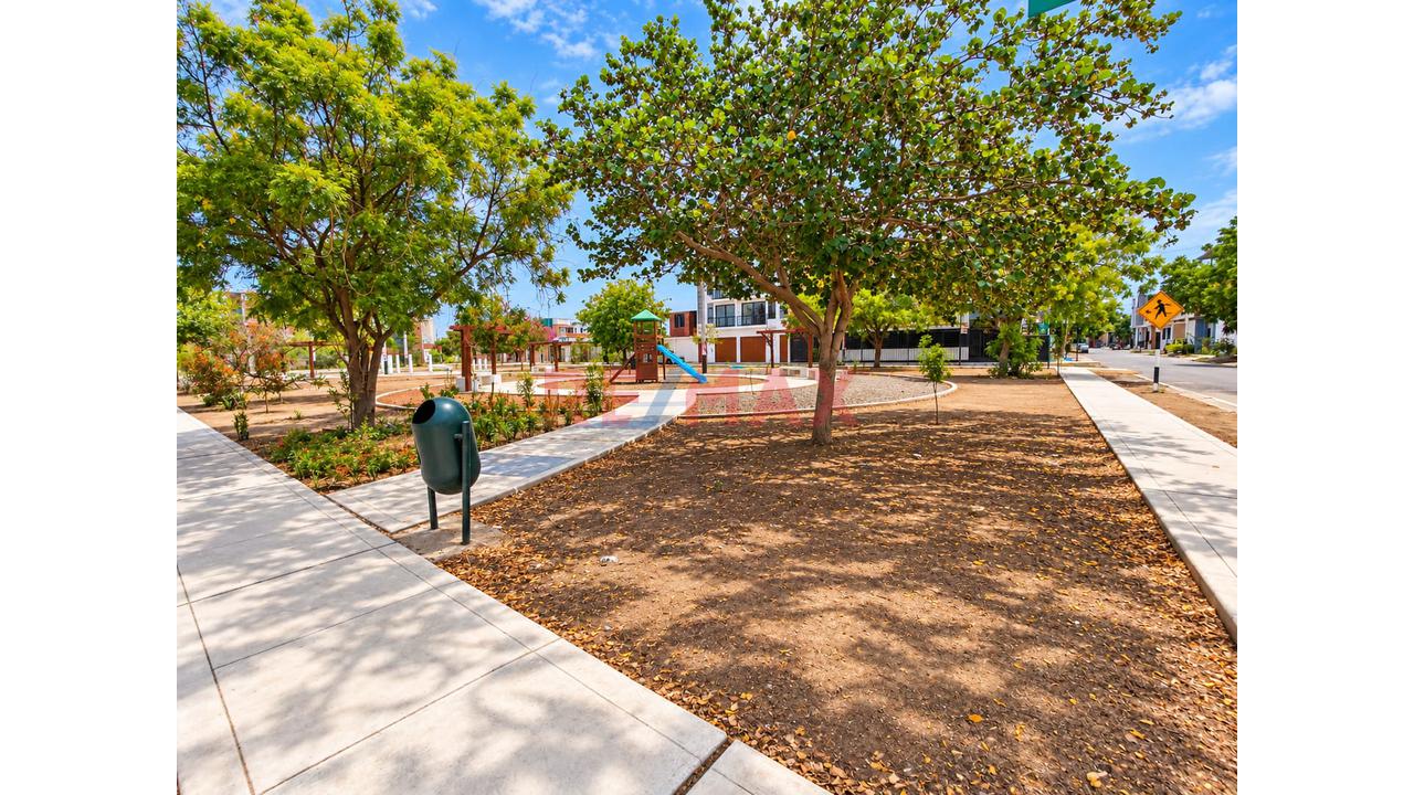 Terreno En Venta En Planicie V Etapa | Frente A Parque🏡 - 5