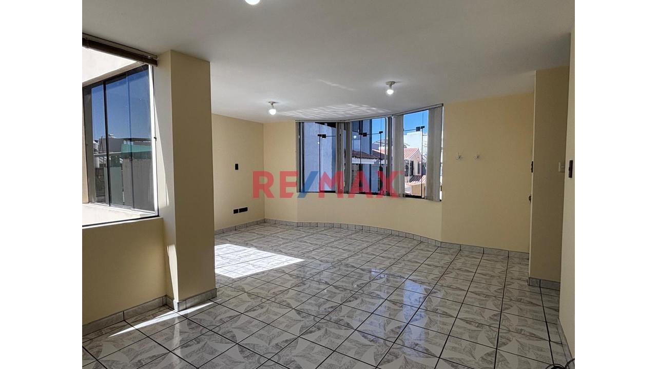 Se Alquila Departamento En Quinta Las Casuarinas, Piedra Santa, Yanahuara 🏡 - 1