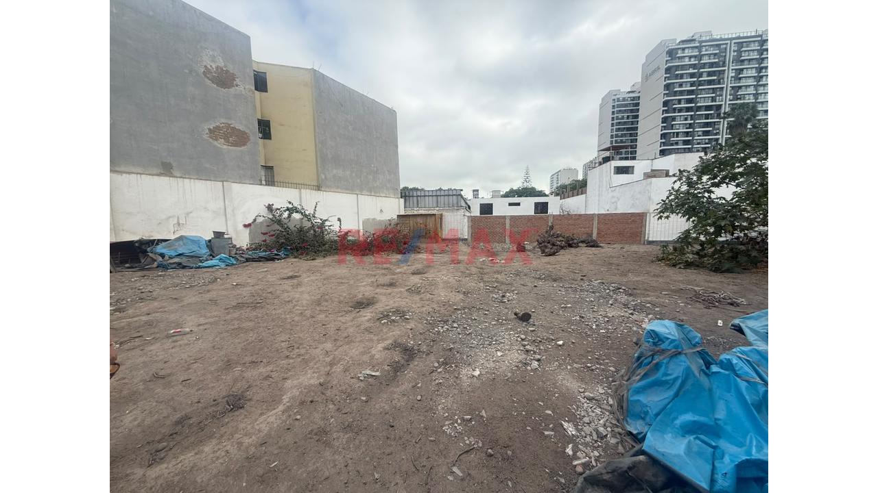 Terreno En Venta Frente A Parque En San Isidro 652 M² - 6