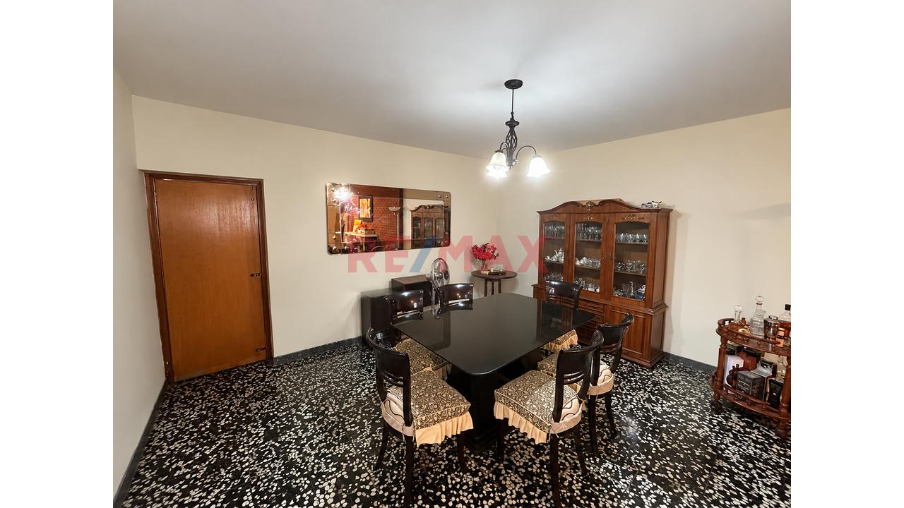 Casa En Venta A Precio De Terreno En Urb. 4 De Enero — foto 4