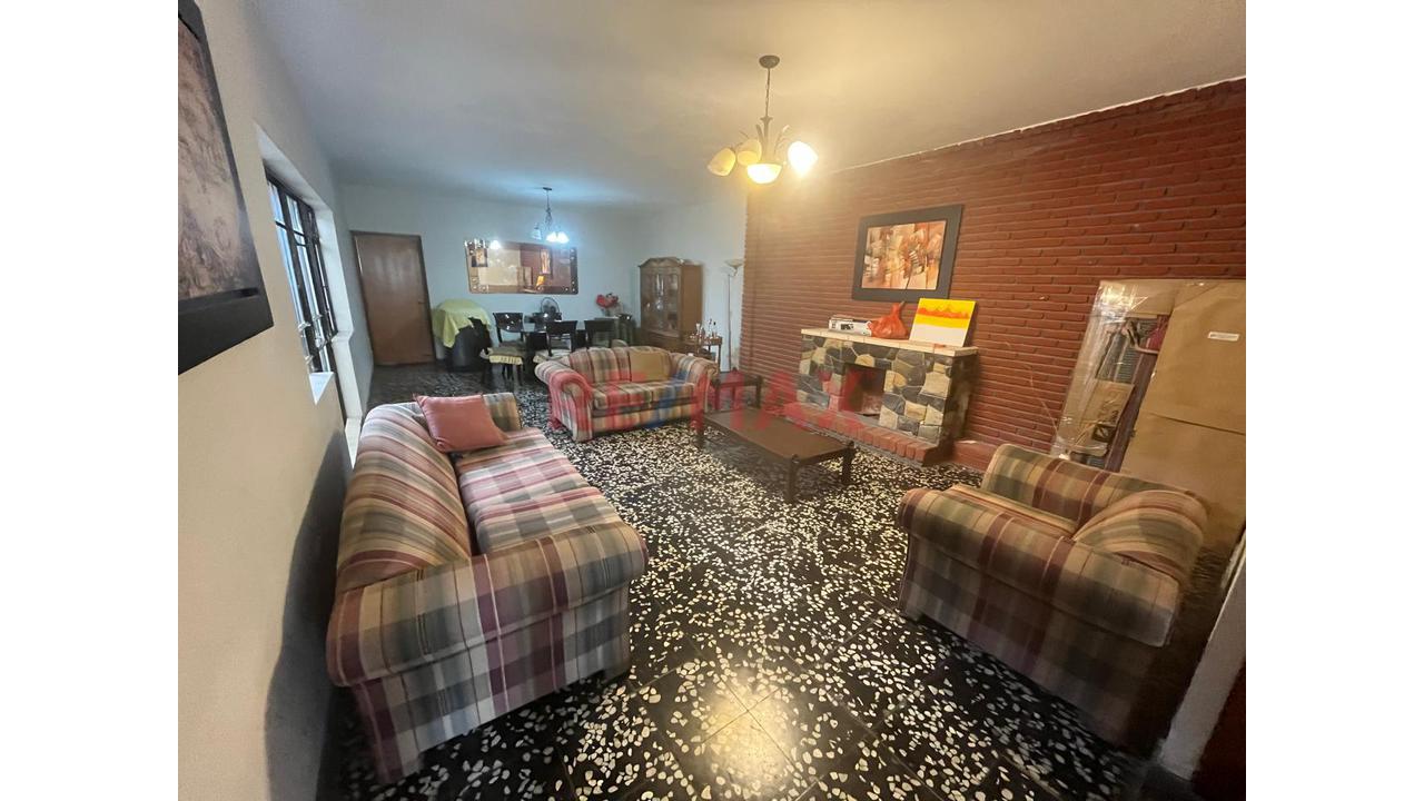 Casa En Venta A Precio De Terreno En Urb. 4 De Enero — foto 3
