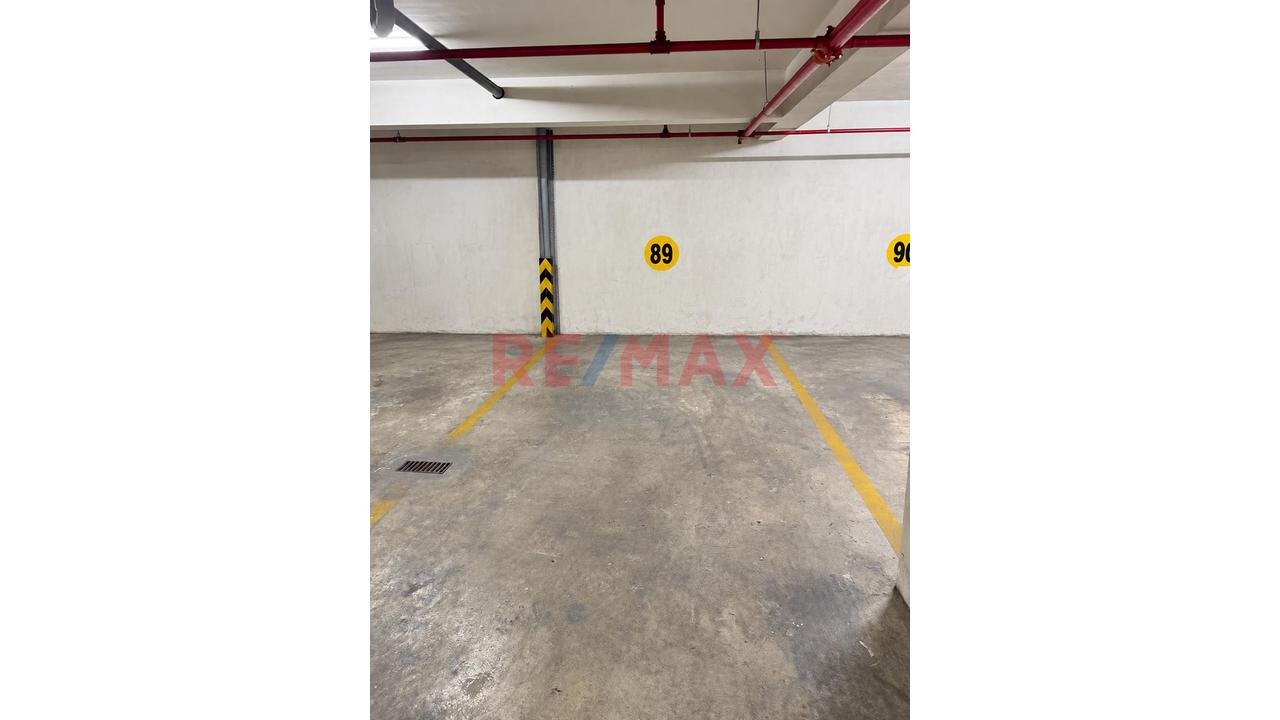 Venta De Dúplex Con Amplia Terraza Y Zona De Parrilla | Surquillo, Límite Con Miraflores — foto 5