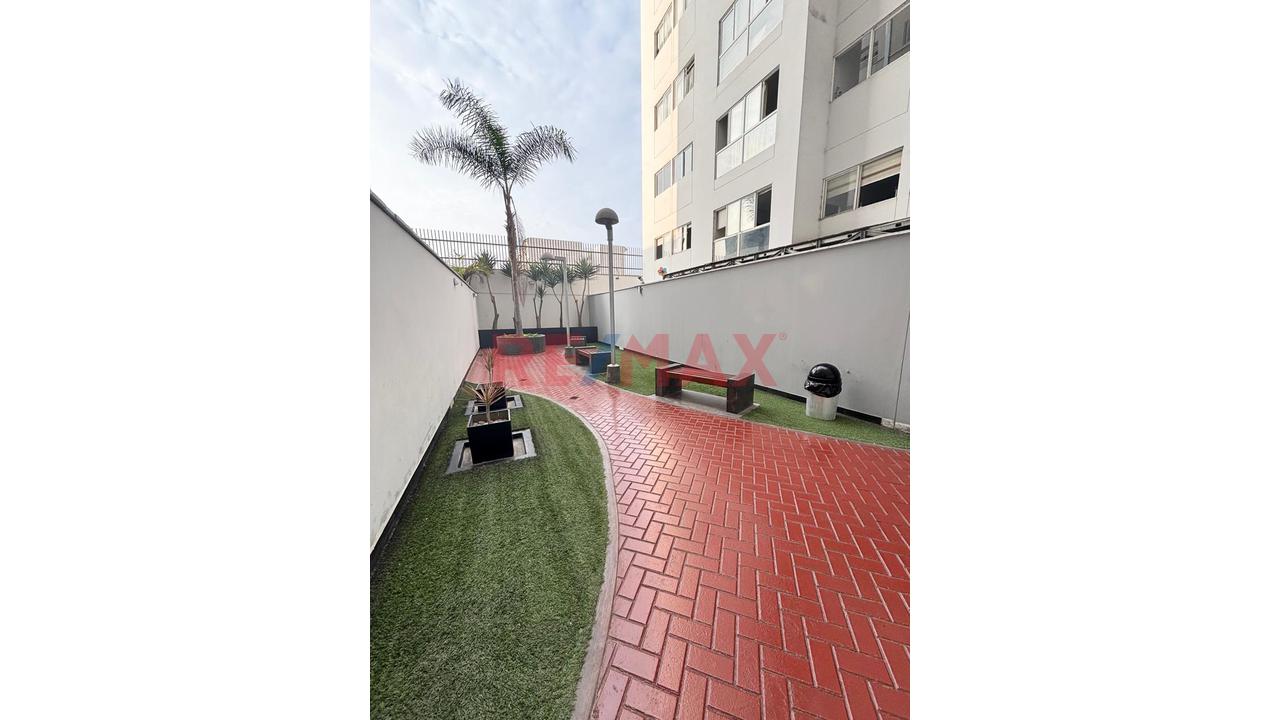 Venta De Dúplex Con Amplia Terraza Y Zona De Parrilla | Surquillo, Límite Con Miraflores - 18
