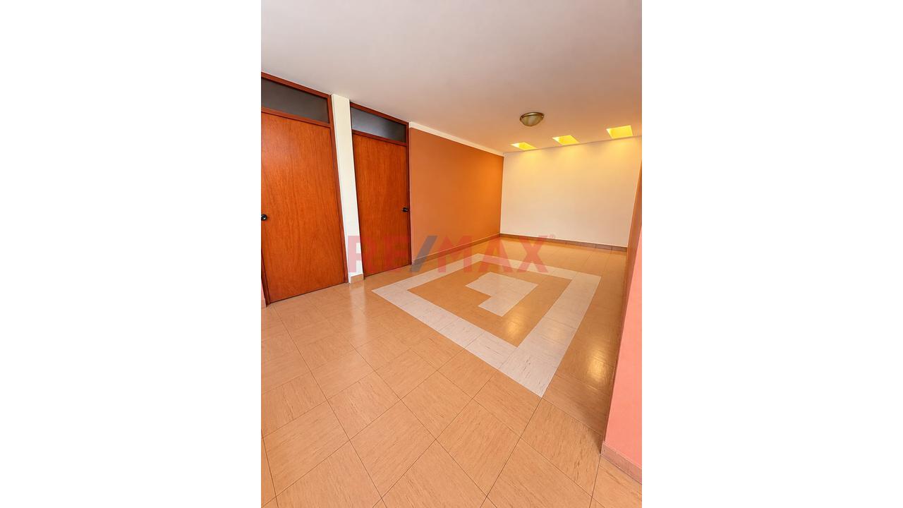 🏡✨ ¡Se Vende Amplia Casa En Asociación José Olaya – Cayma! — foto 2