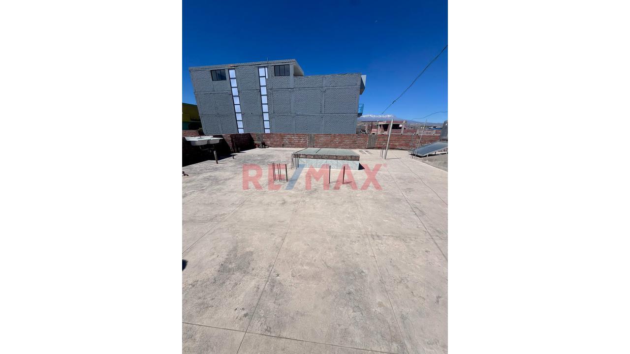 🏡✨ ¡Se Vende Amplia Casa En Asociación José Olaya – Cayma! — foto 4