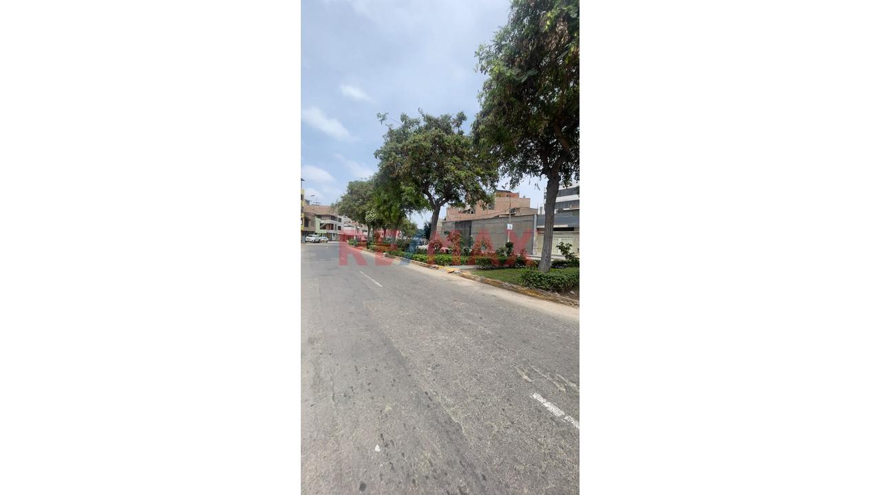 Venta Casa De 2 Pisos - San Martin De Porras — foto 3
