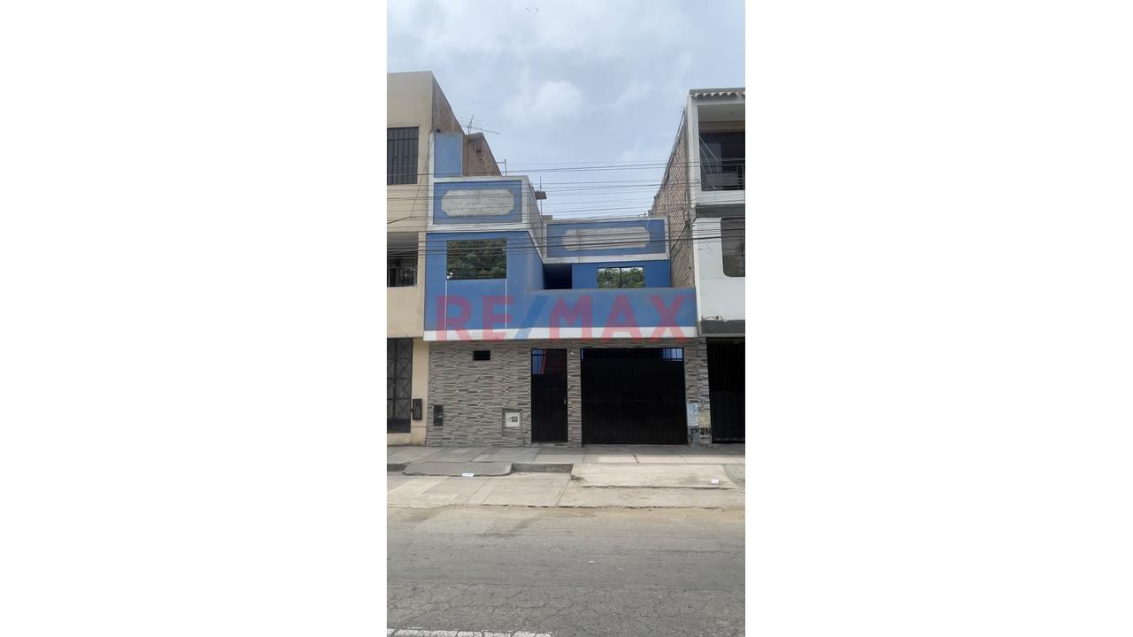 Venta Casa De 2 Pisos - San Martin De Porras — foto 1