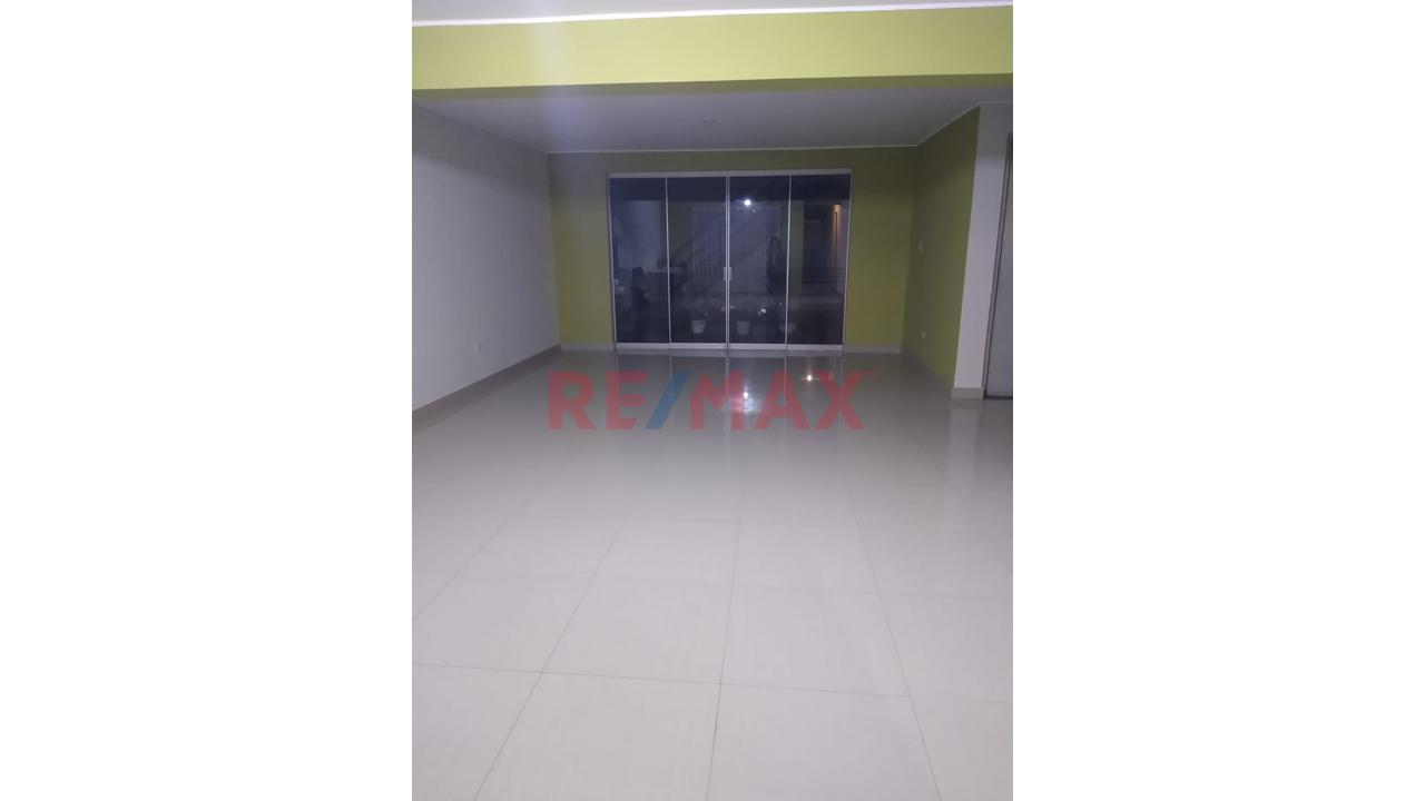 Venta De Bonita Casa De 2 Pisos En Urb. Tradiciones Ricardo Palma En San Juan De Miraflores — foto 7