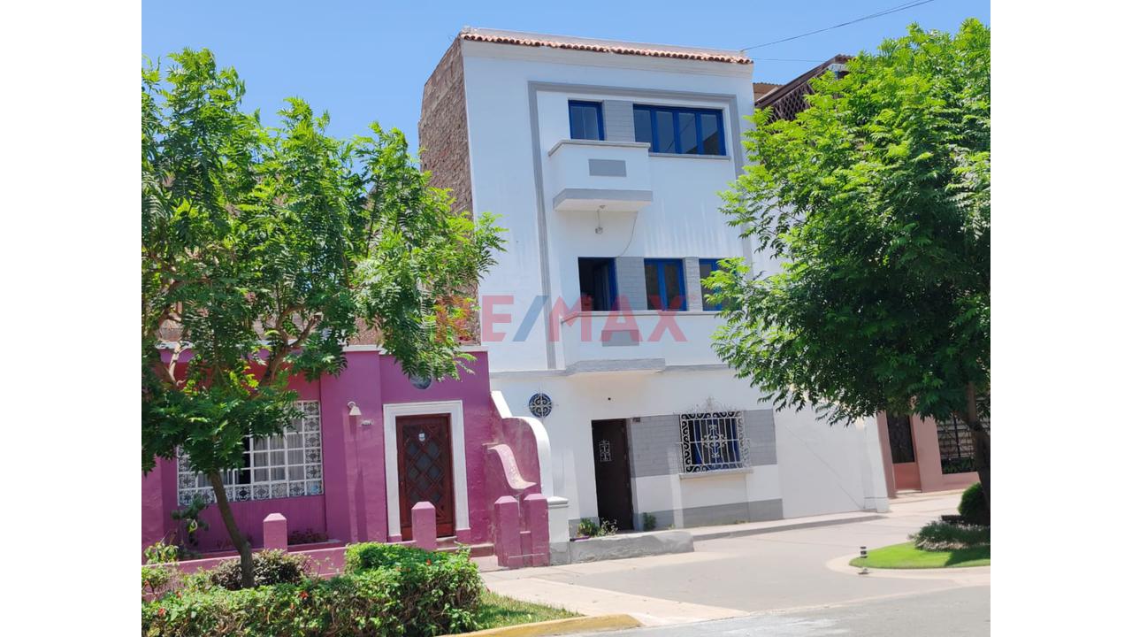 Vendo Casa De 3 Pisos 6Dor Jesus María, Oportunidad Unica Para Invertir — foto 1