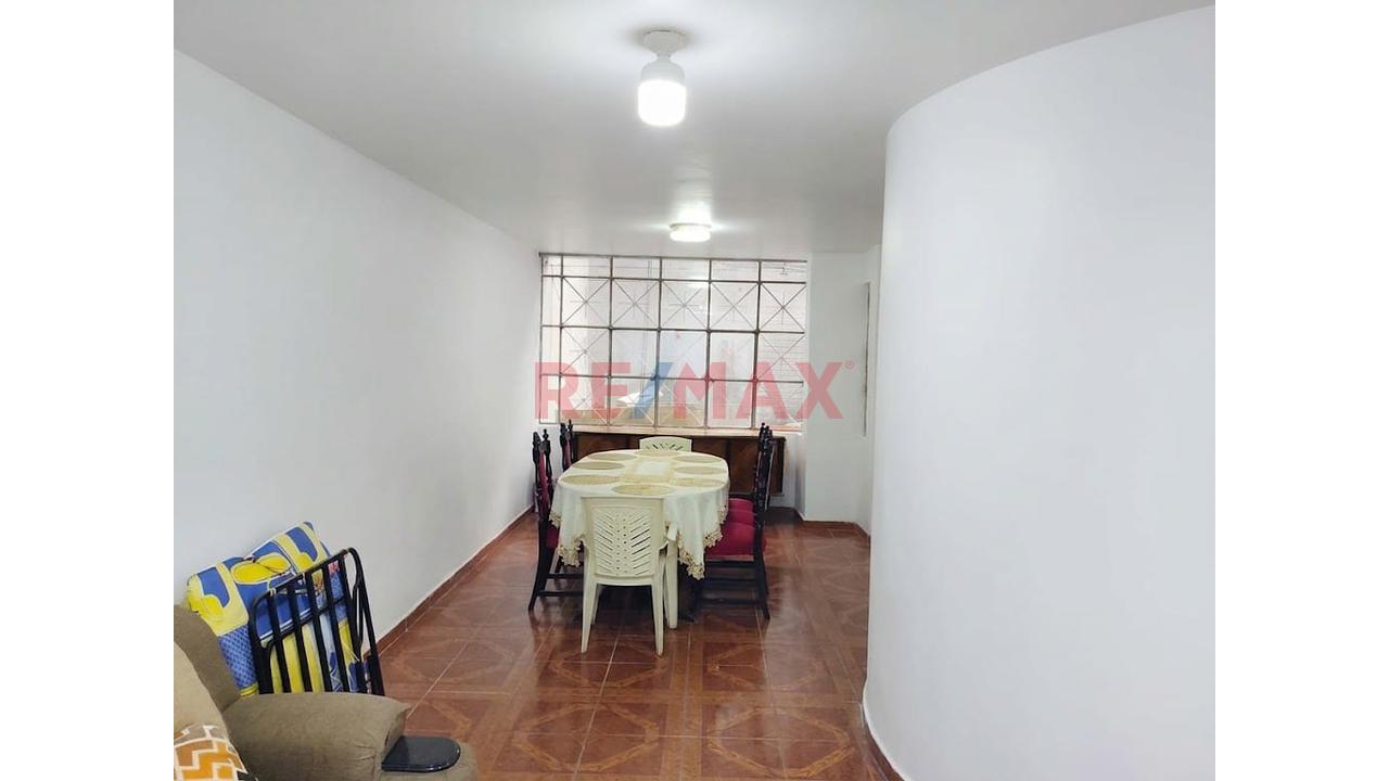 Venta Casa De 2 Pisos Mas Azotea En Los Olivos — foto 2