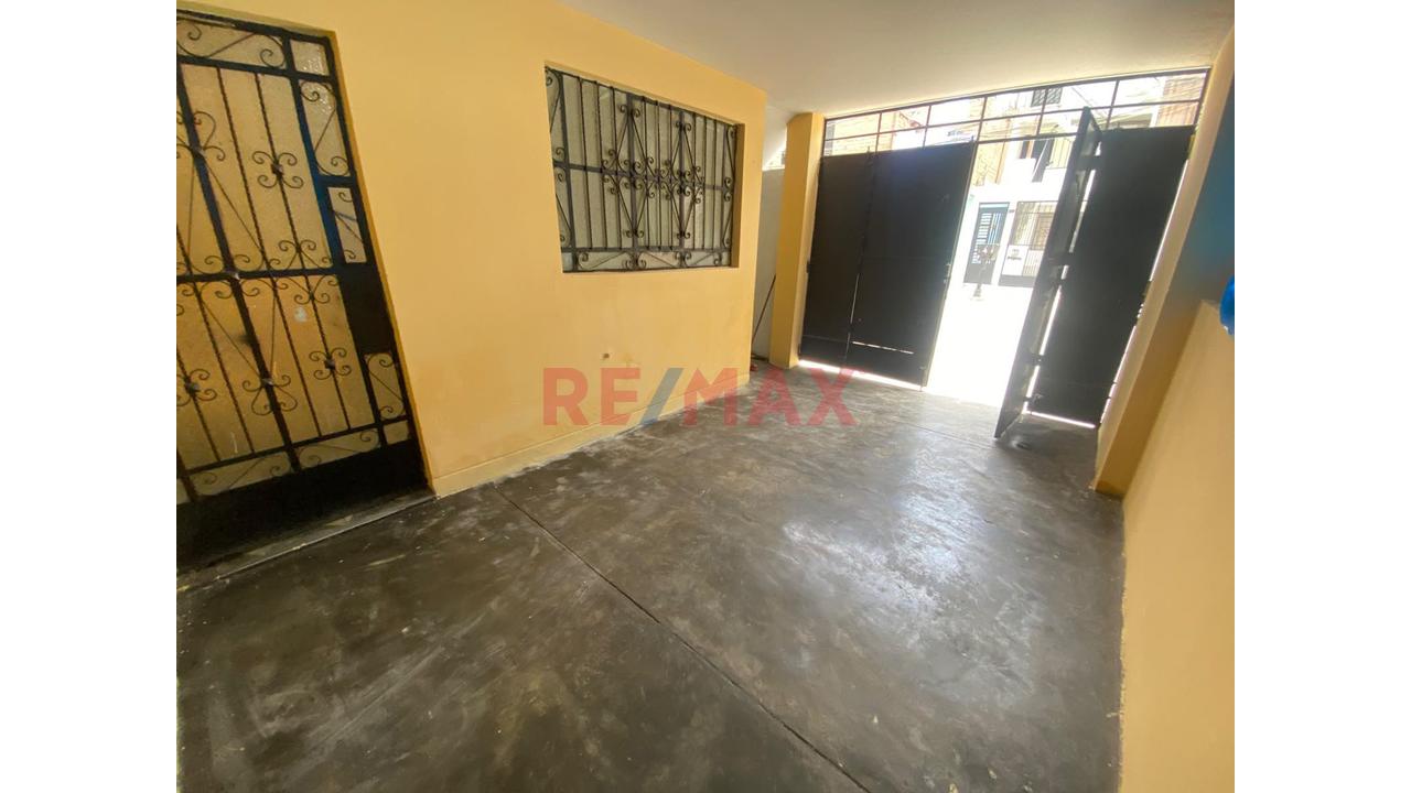 🏡🔥 ¡Vendo Casa En Esquina De 2 Pisos En El Callao! | Ideal Para Vivienda O Inversión — foto 8