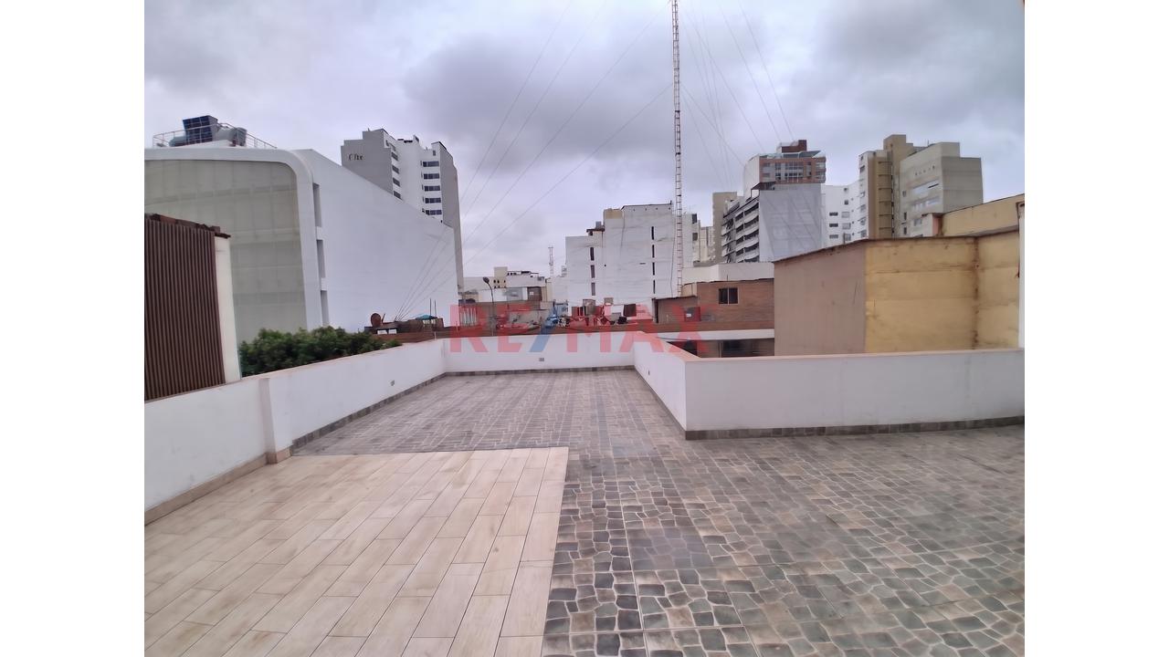 Dúplex De Segundo Piso En Venta, Miraflores — foto 8