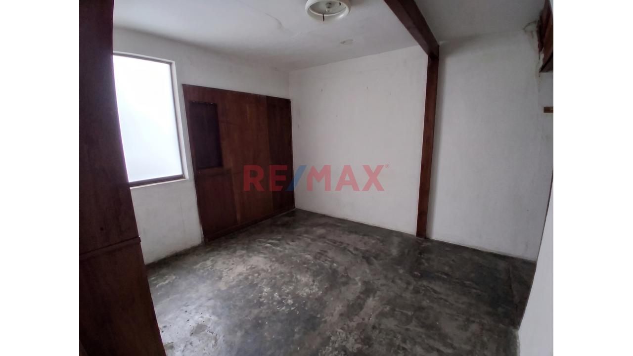 Dúplex De Segundo Piso En Venta, Miraflores - 11