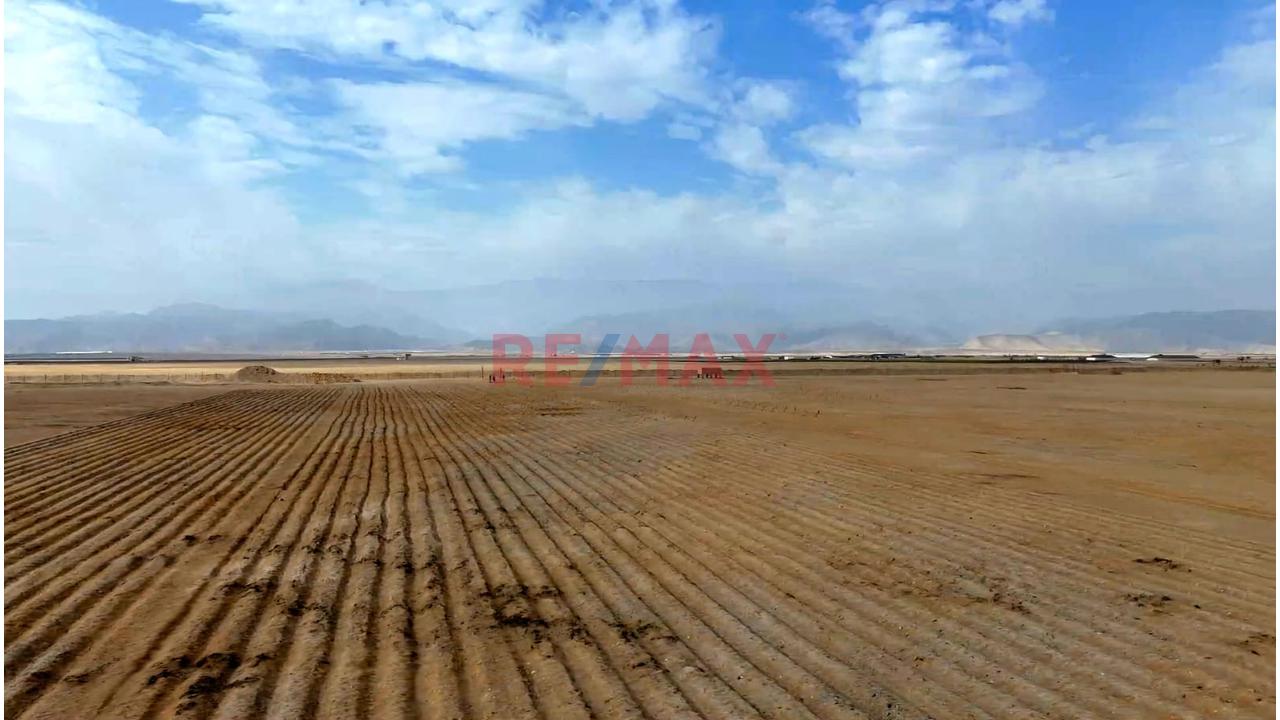 Vendo Terreno De 12.6 Ha. (126,000 M2.) En Chincha - 2