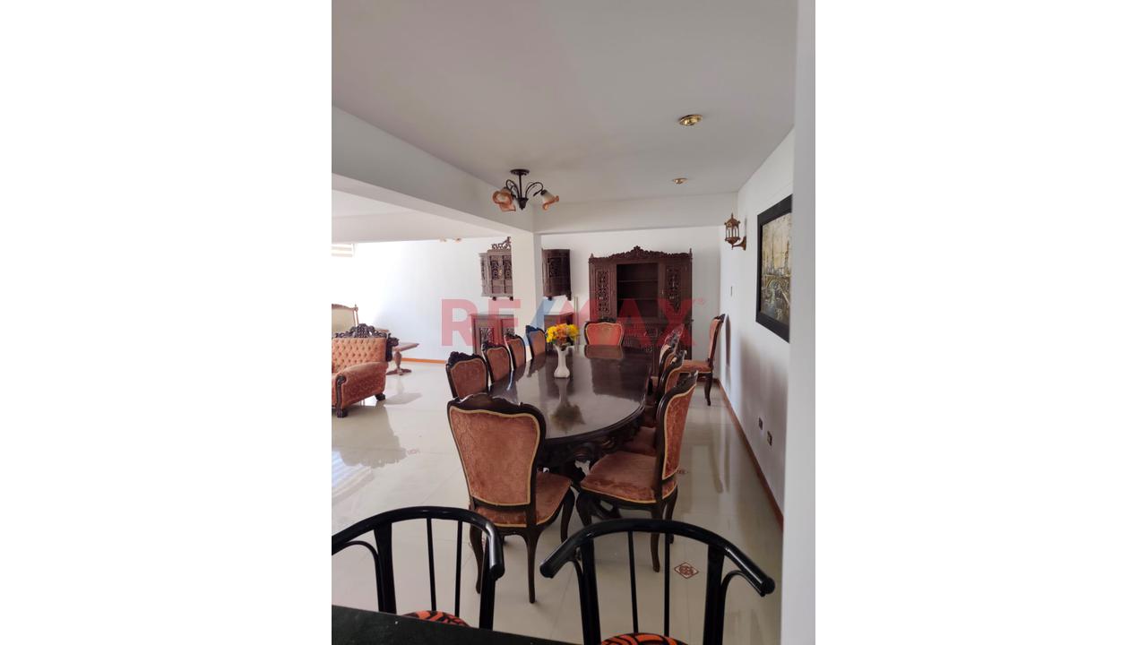 Amplio Departamento Semiamoblado En Alquiler - Jose Luis Bustamante Y Rivero — foto 4