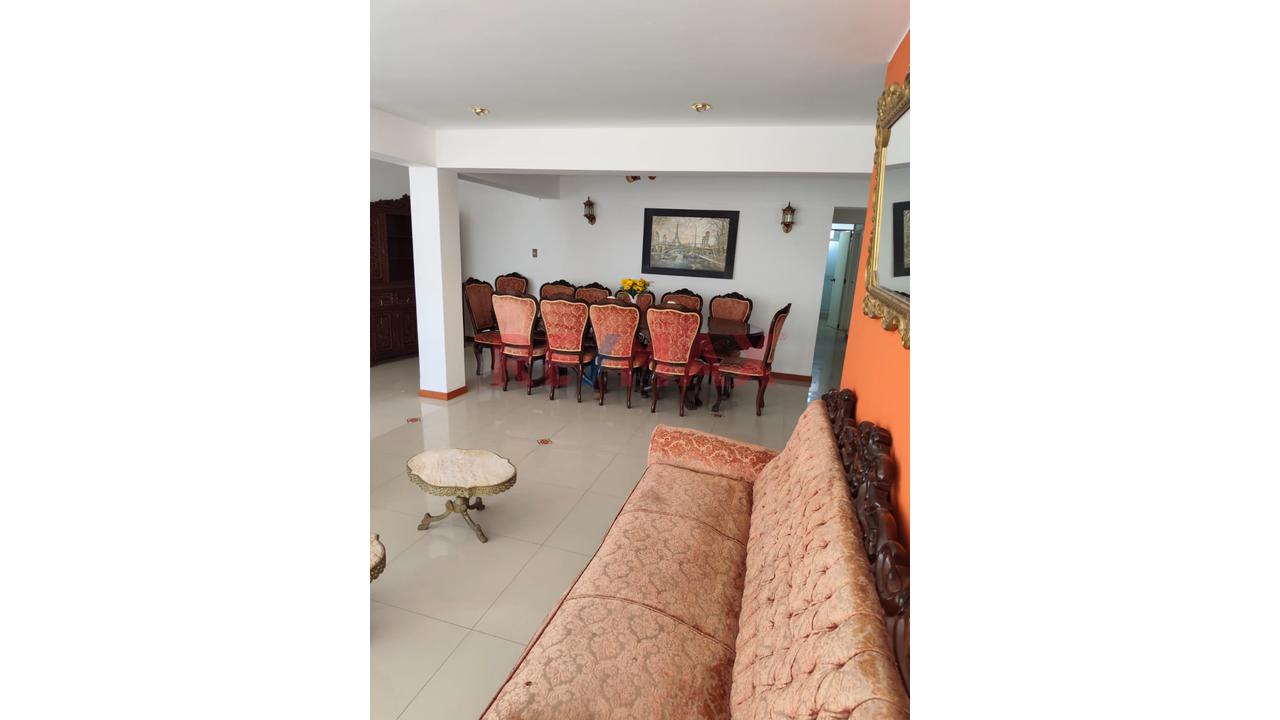 Amplio Departamento Semiamoblado En Alquiler - Jose Luis Bustamante Y Rivero — foto 8