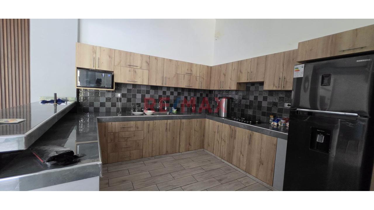 Casa Amoblada Con Piscina En Alquiler – Quillabamba — foto 4
