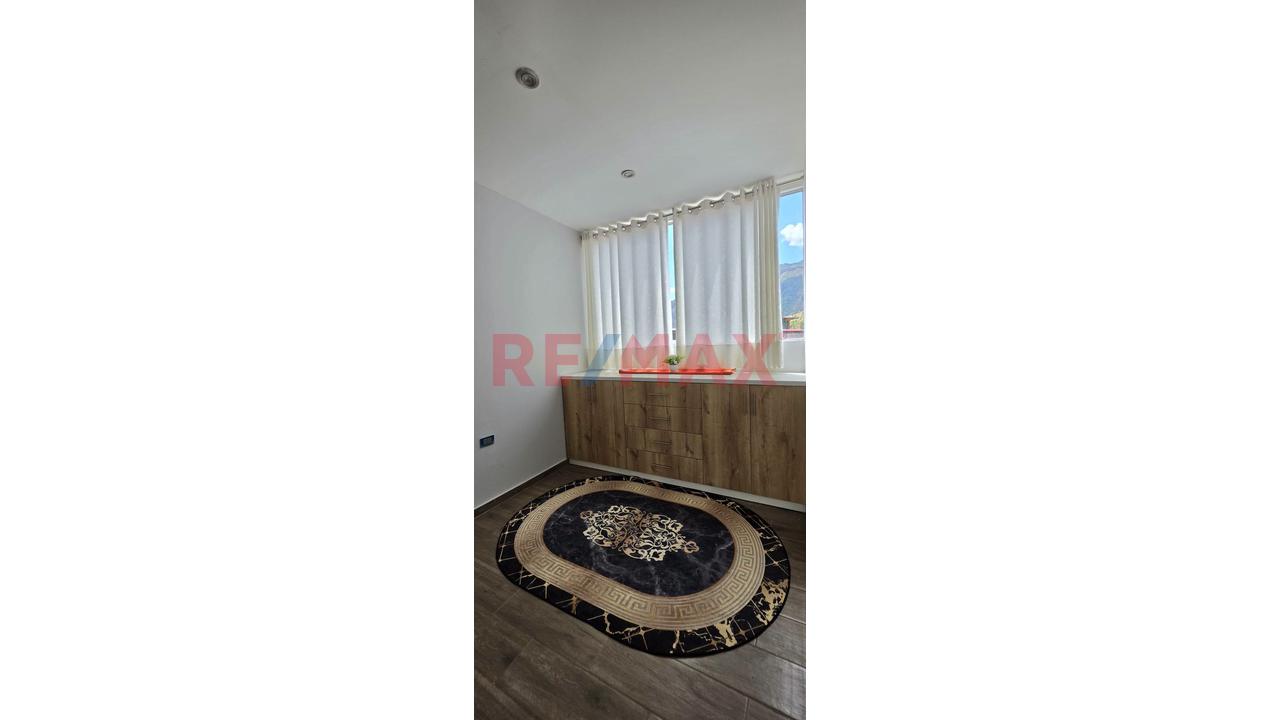 Casa Amoblada Con Piscina En Alquiler – Quillabamba — foto 7