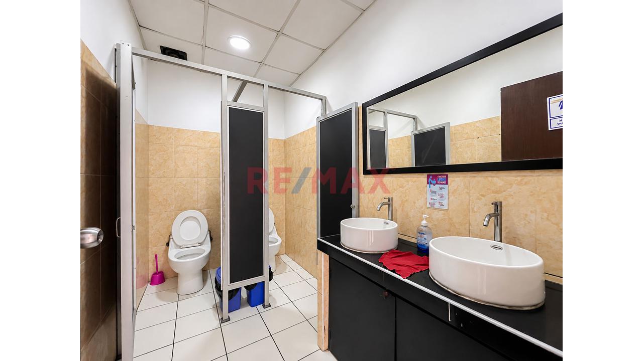 🚨 ¡Se Alquila Y Traspasa Local Comercial De 160M² En San Miguel! ¡Ideal Pollería, Chifa O Cualquier Negocio De Comida! 🍔🔥 - 11
