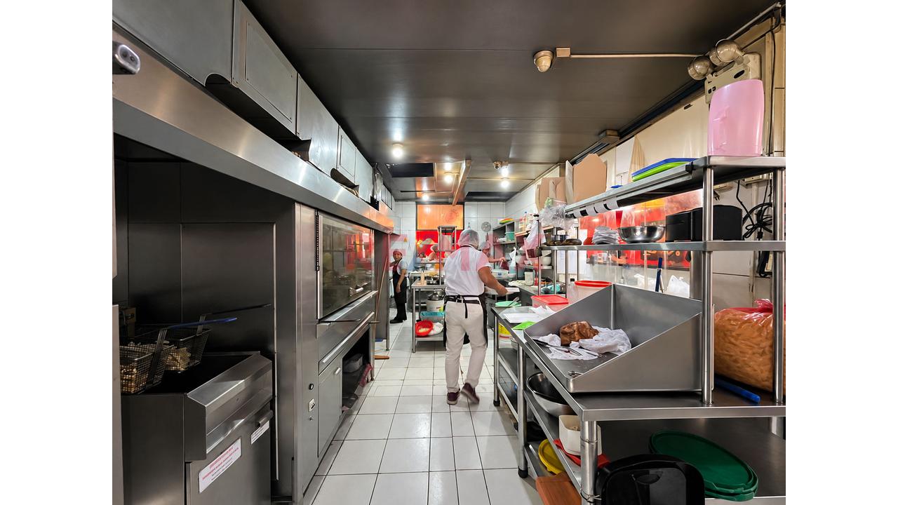 🚨 ¡Se Alquila Y Traspasa Local Comercial De 160M² En San Miguel! ¡Ideal Pollería, Chifa O Cualquier Negocio De Comida! 🍔🔥 - 15