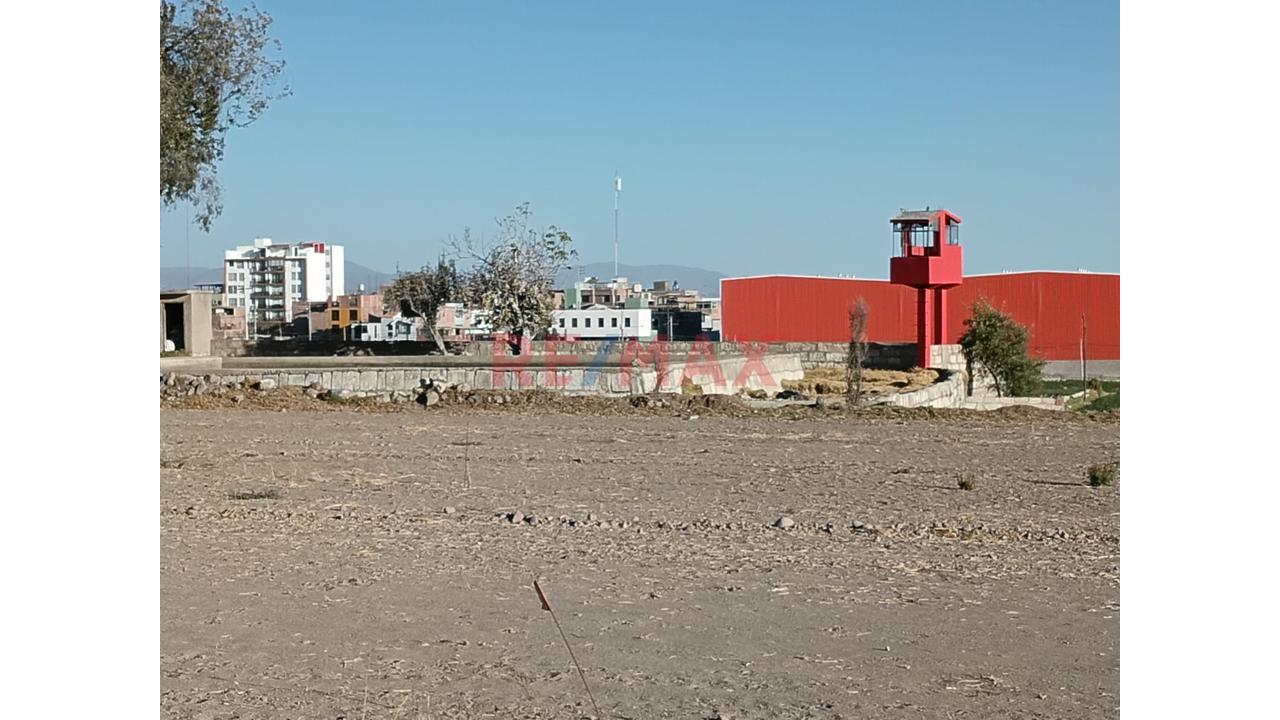 Traspaso De Terreno De 200 M² - 2