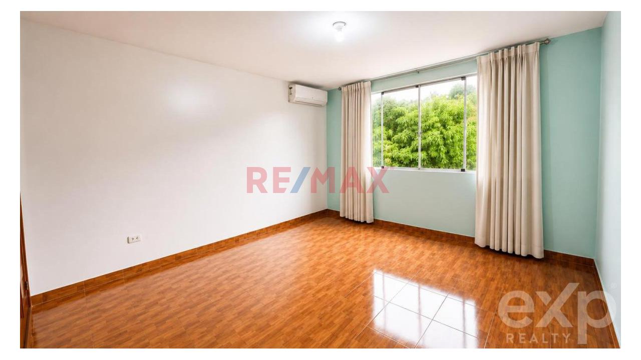 Casa En Venta En Sol De La Molina | 1.080 M² De Terreno, Jardín Y Piscina — foto 12