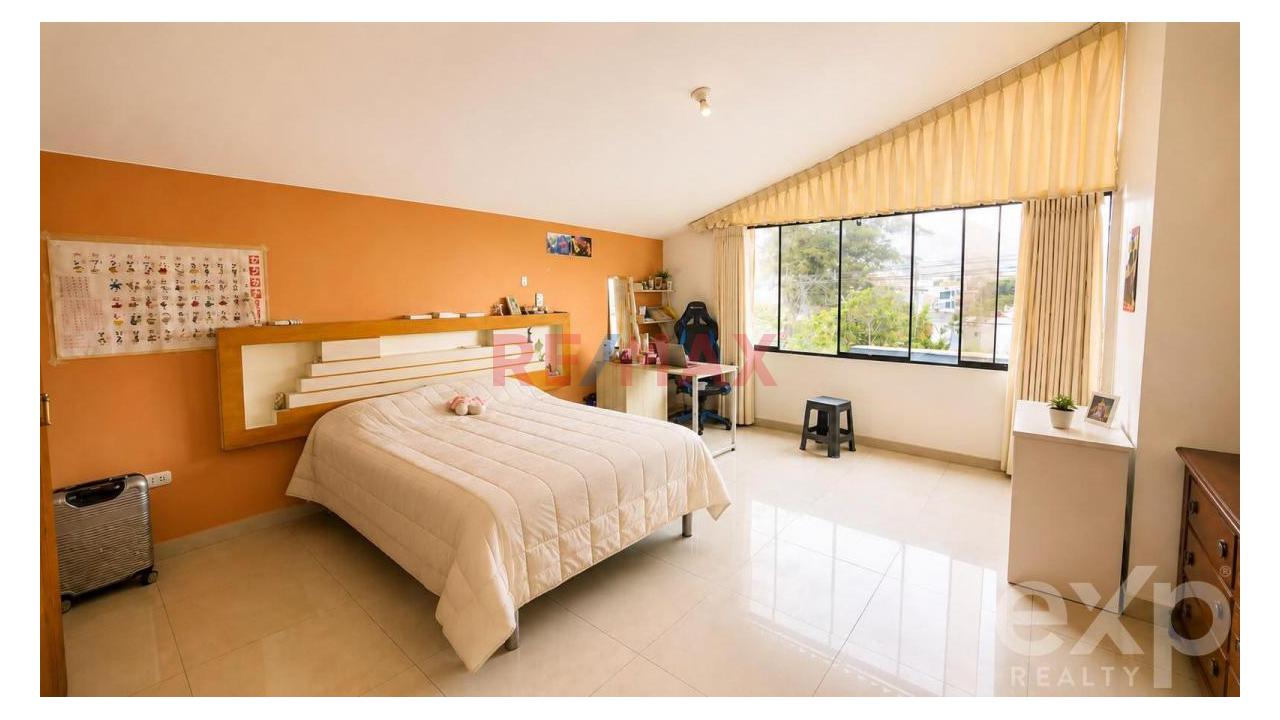 Casa En Venta En Sol De La Molina | 1.080 M² De Terreno, Jardín Y Piscina — foto 11