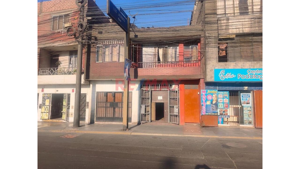 ¡Local Comercial En Ubicación Estratégica, Frente Al Paradero Los Jazmines Del Metropolitano Y Cerca De Plaza Norte! - 3