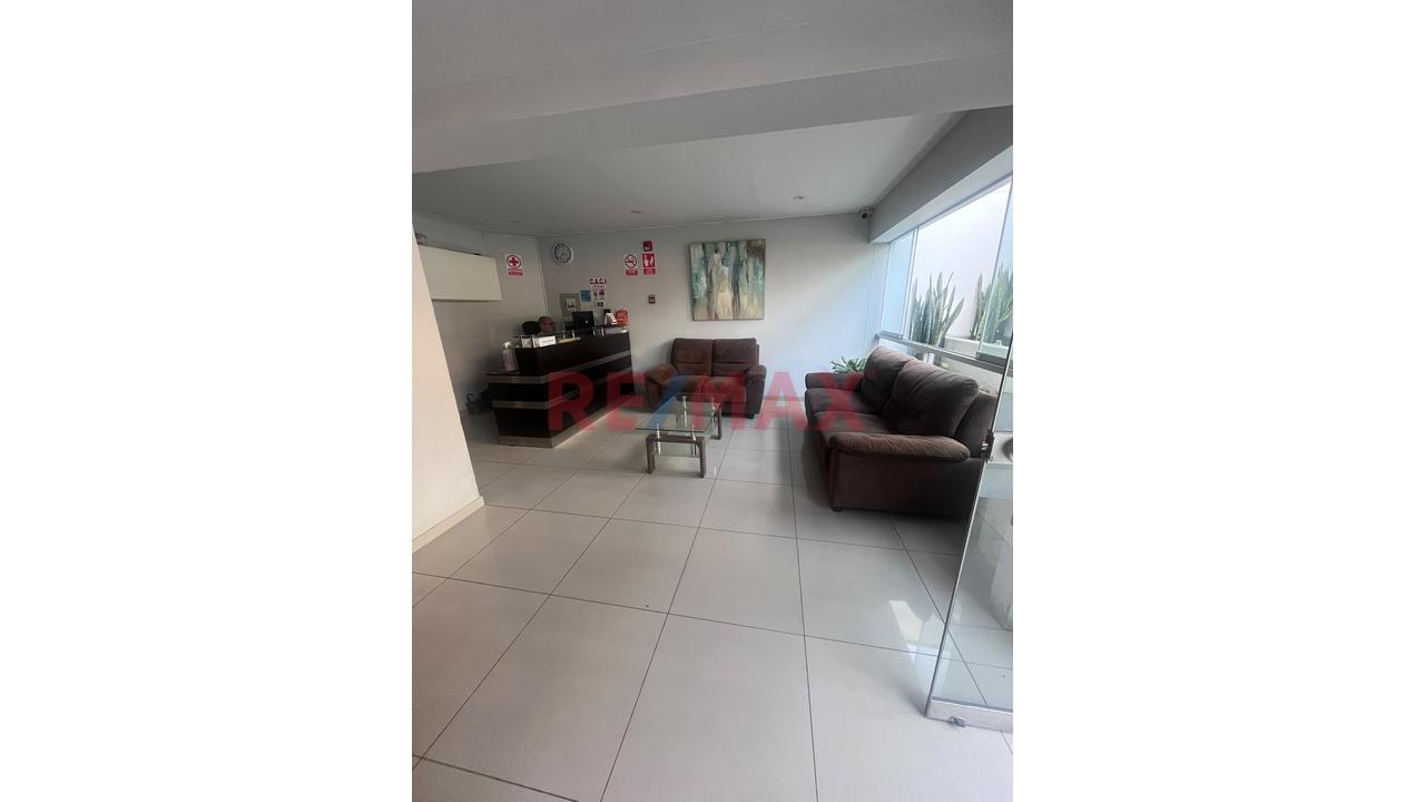 ¡Alquila Departamento De 3 Dormitorios En Breña! — foto 2