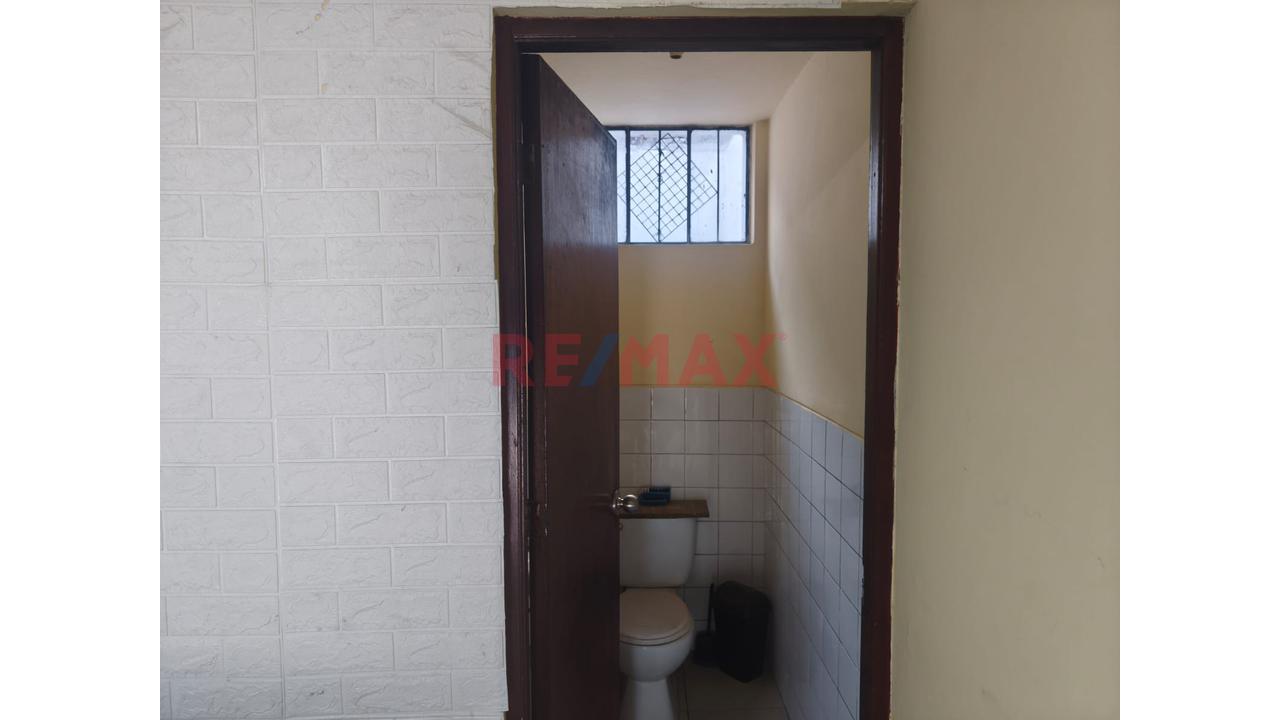 ¡Oportunidad Comercial Frente Al Mall Puruchuco! | Local De 20 M² Con Puerta A Calle - 8