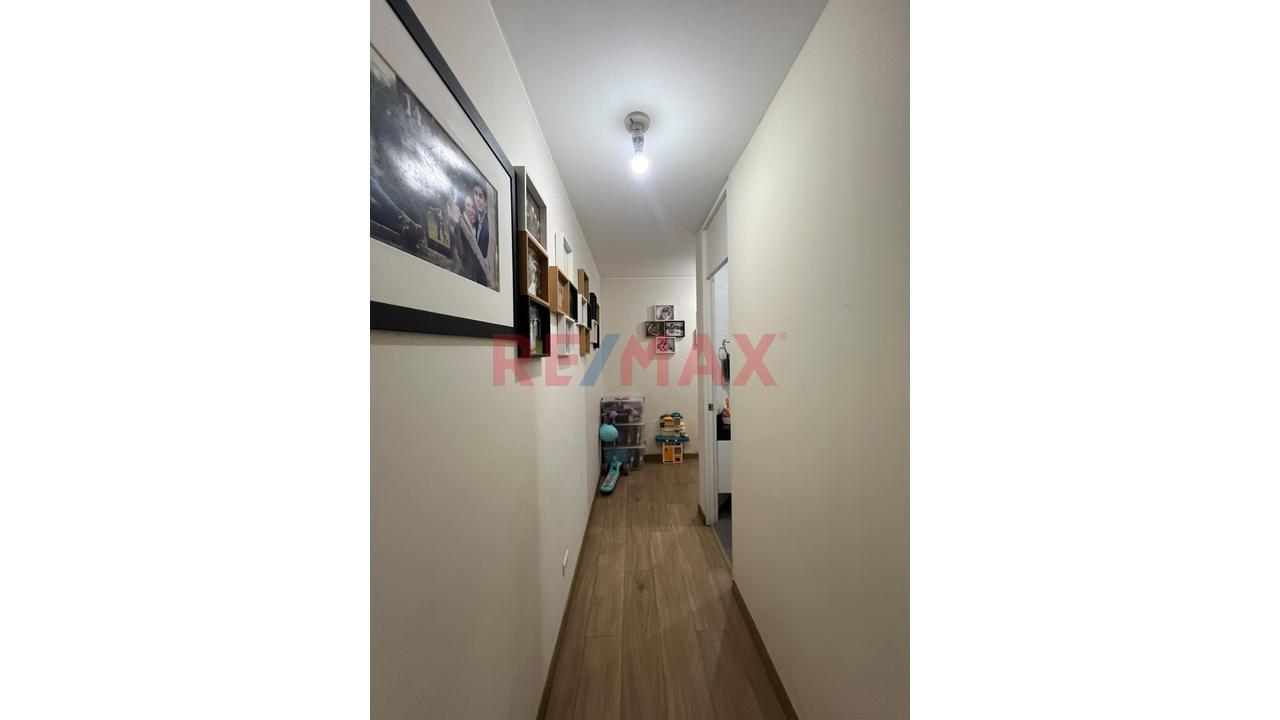 Flat De 104 M² Con Doble Estacionamiento Y Depósito — foto 2