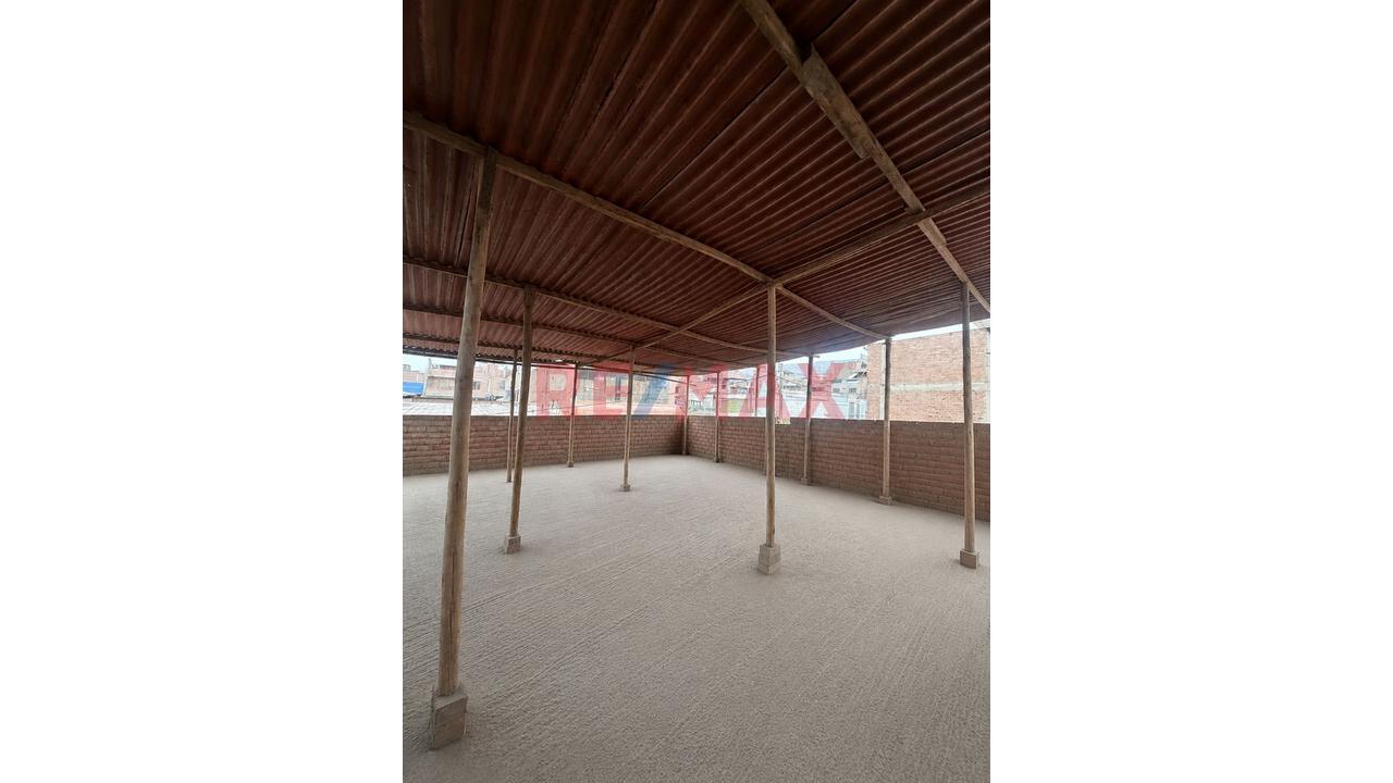 Casa Comercial En Venta En Pachacútec - Ventanilla - 11