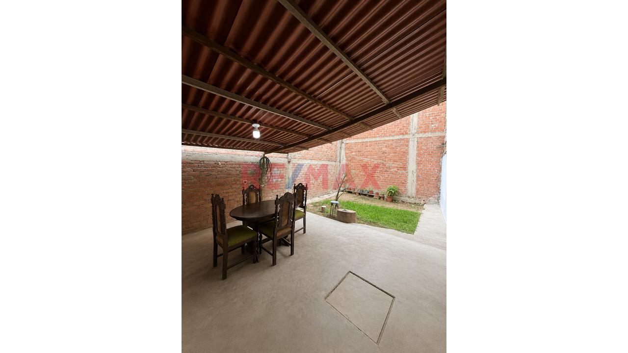 Casa Comercial En Venta En Pachacútec - Ventanilla - 12
