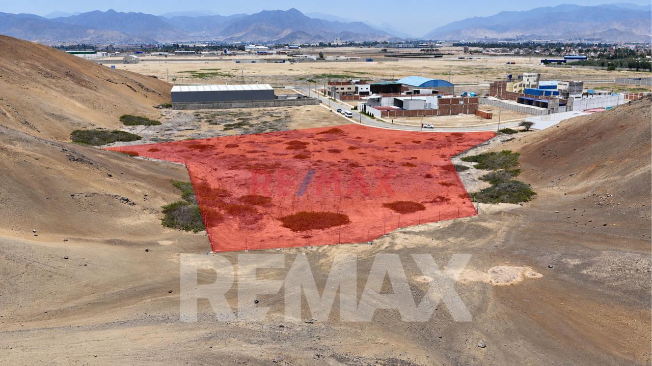 Venta De Terreno Industrial De 10,012 M² En Indupark Chilca – Zonificación I2 - 8