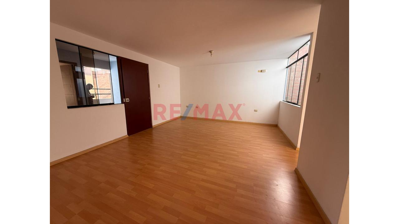 🔥 Oportunidad Por Viaje Urgente | 87.83 M² | Us$ 52,000 🔥 - 3