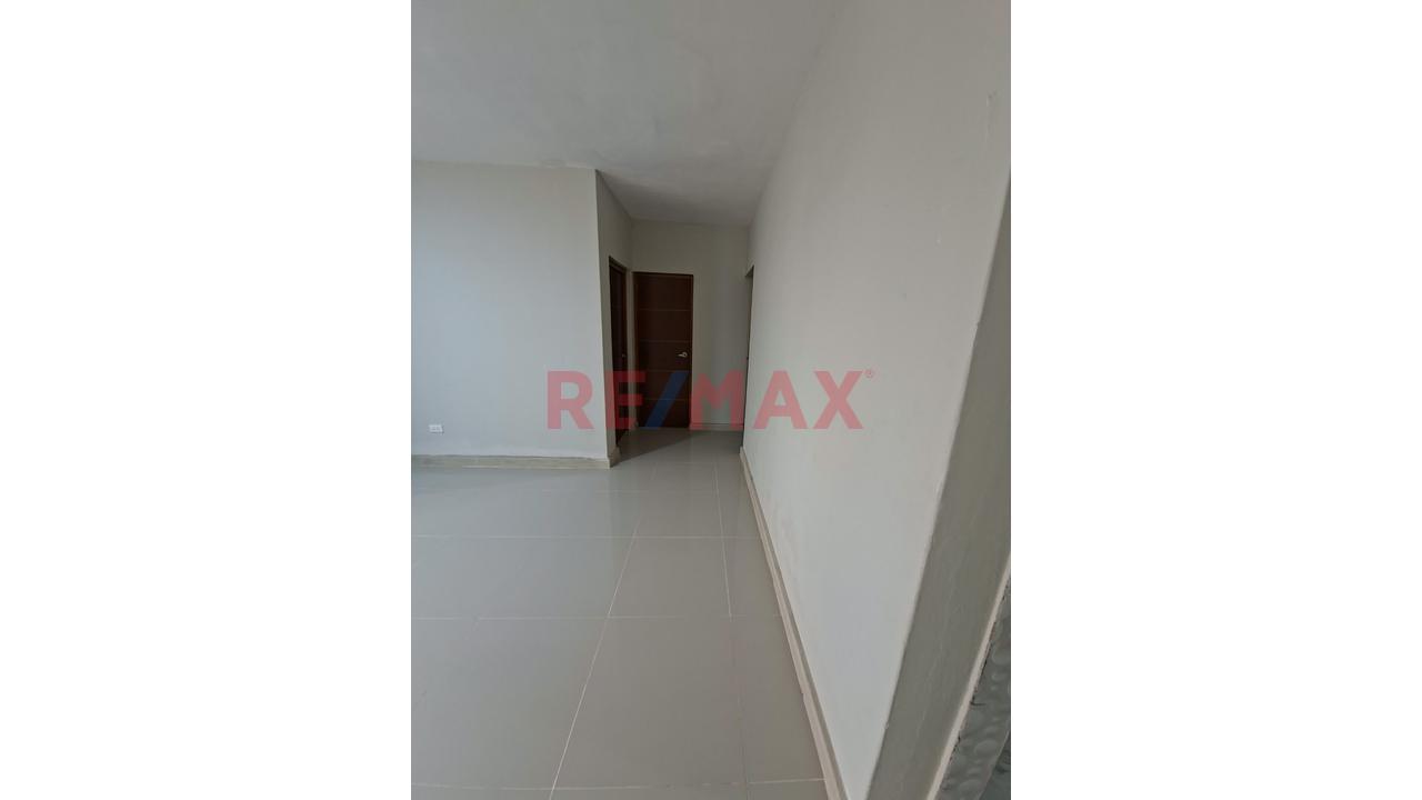 Alquiler Departamentto Remodelado Frente A Parque Distrito De Rimac — foto 12