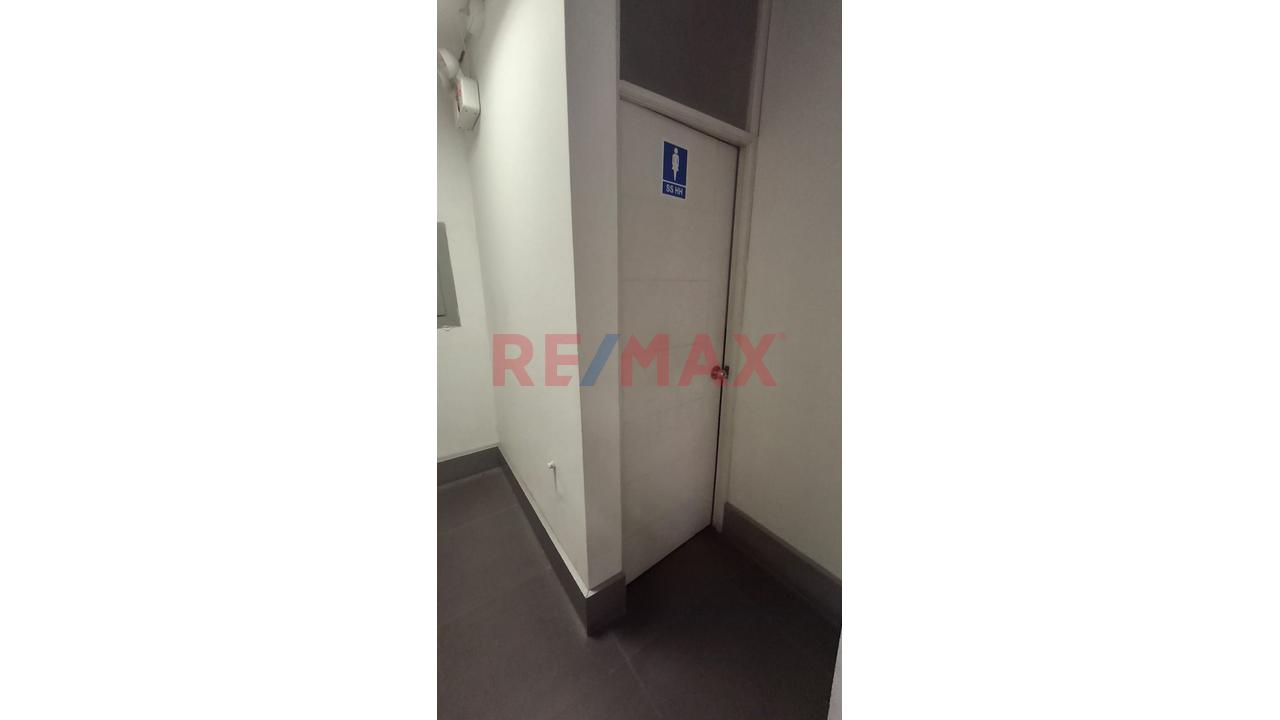 Se Alquilan 223.40 M2 En Ate - 2 Pisos Multifuncionales / Coworking Industrial - 16