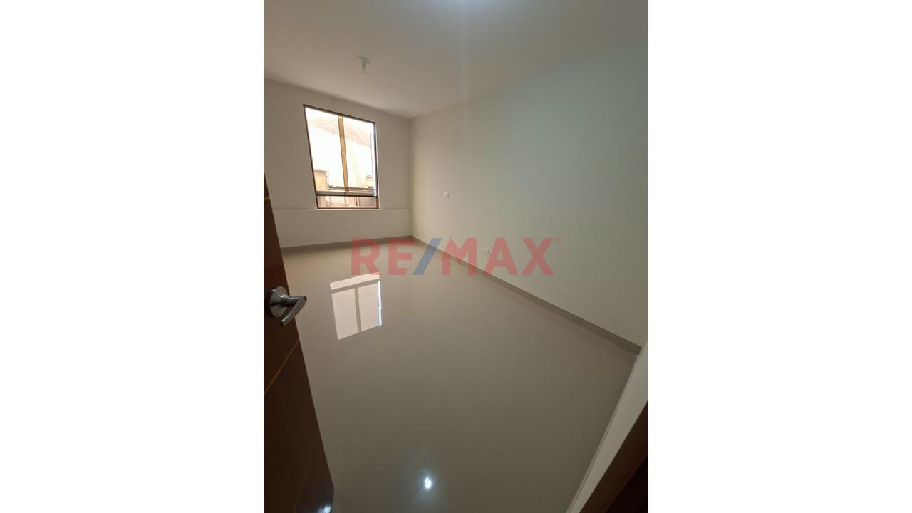 Alquiler Departamentto Remodelado Frente A Parque Distrito De Rimac — foto 10