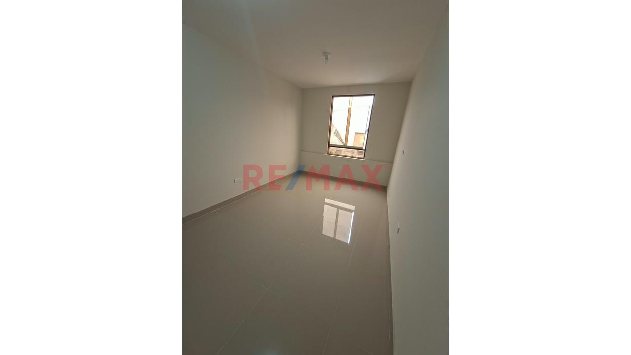 Alquiler Departamento Remodelado Frente A Parque Distrito De Rimac — foto 8