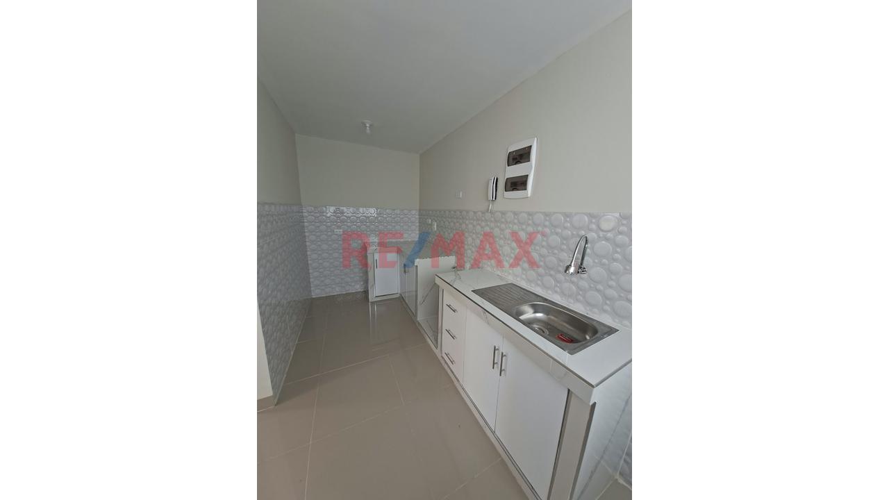 Alquiler Departamento Remodelado Frente A Parque Distrito De Rimac — foto 6