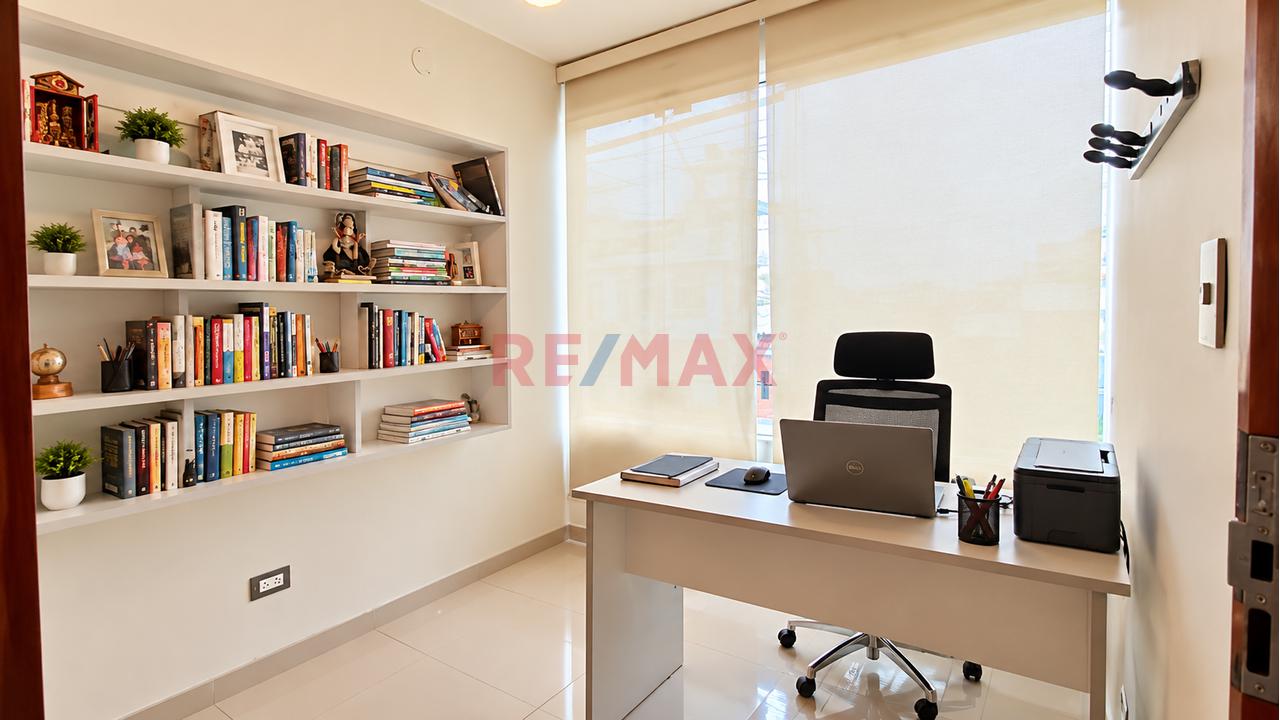 Venta Exclusivo Triplex Con Terraza Y Amplia Cochera Santa Patricia La Molina - 4