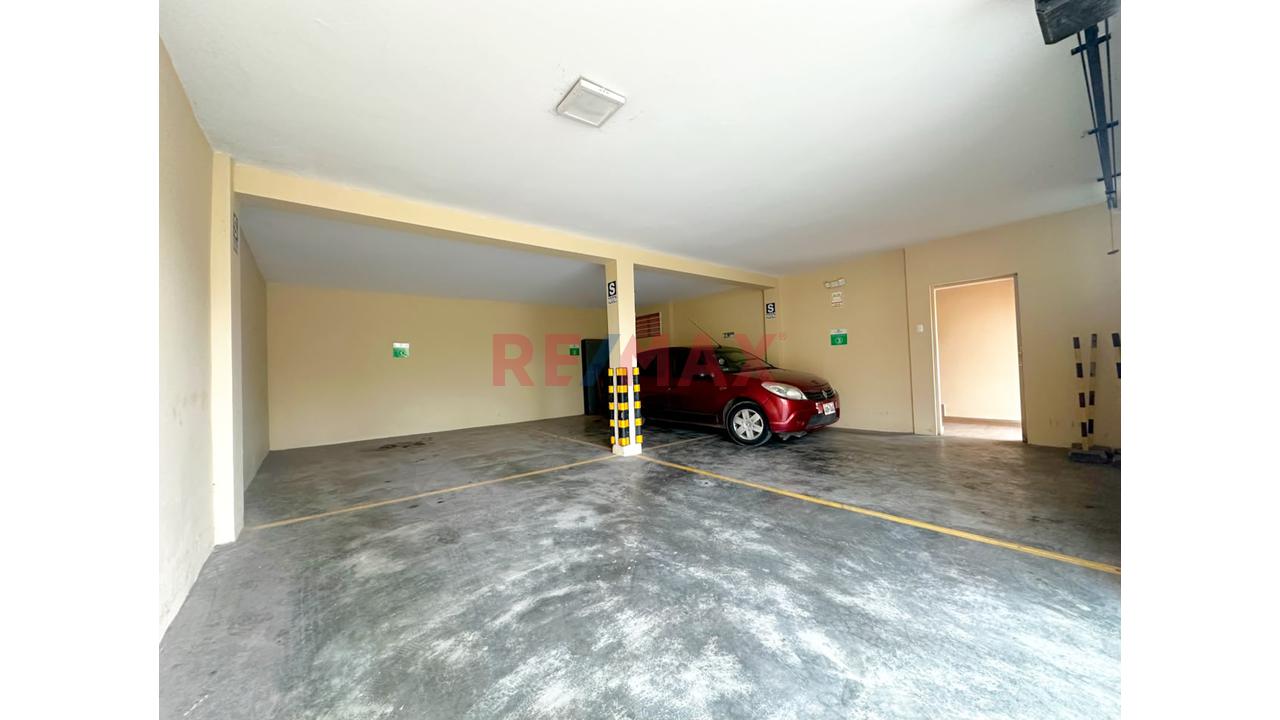 ¡Invierte En Un Hotel Cerca De Plaza Norte! ✨ 4 Pisos | 🚗 Cochera | 🛏️ 20 Habitaciones | 🔑 Mobiliario Incluido - 19